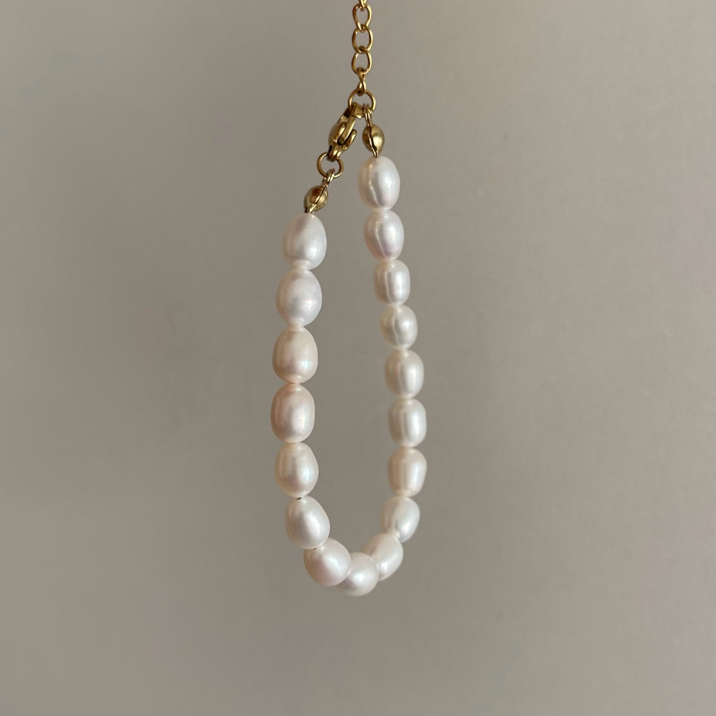 Braccialetto con perle ovali