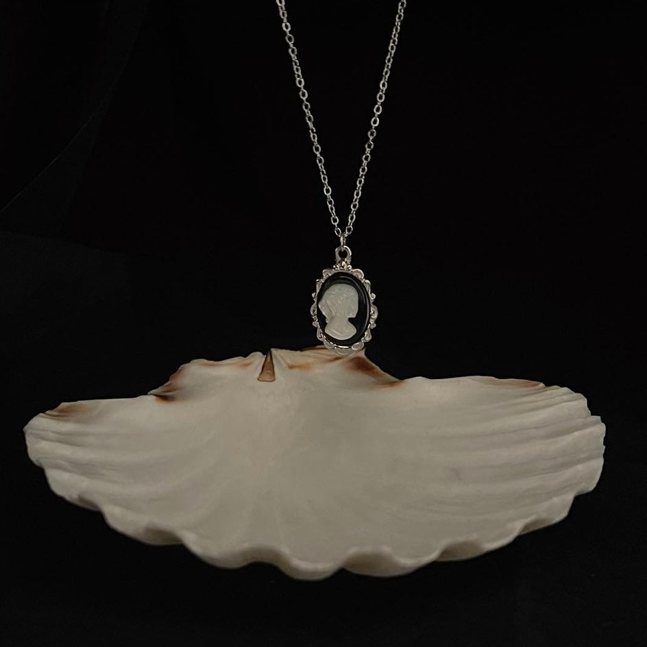 Collana Adelaide