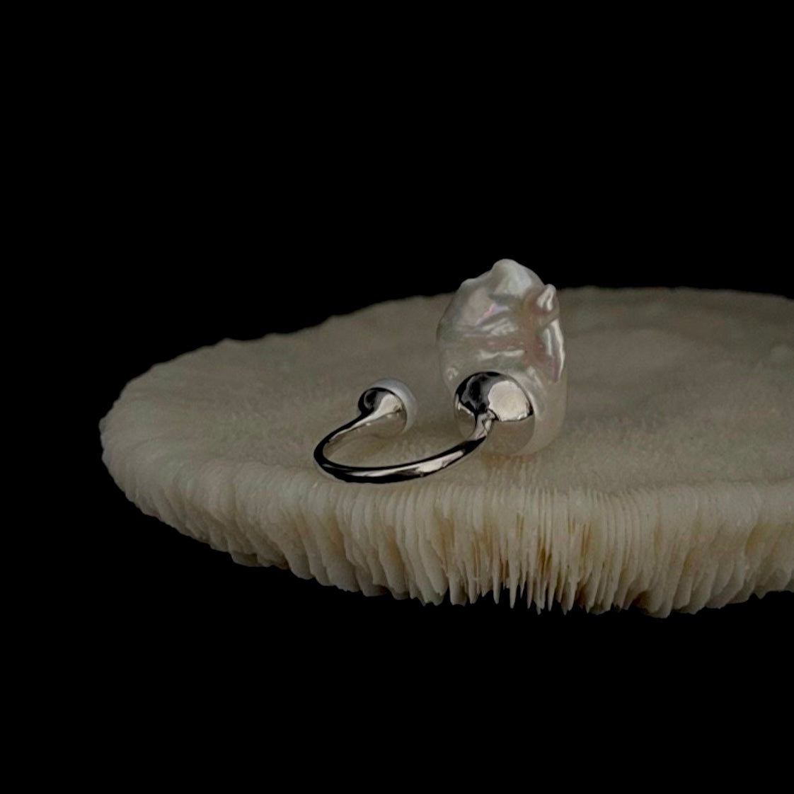 Anello The Tear