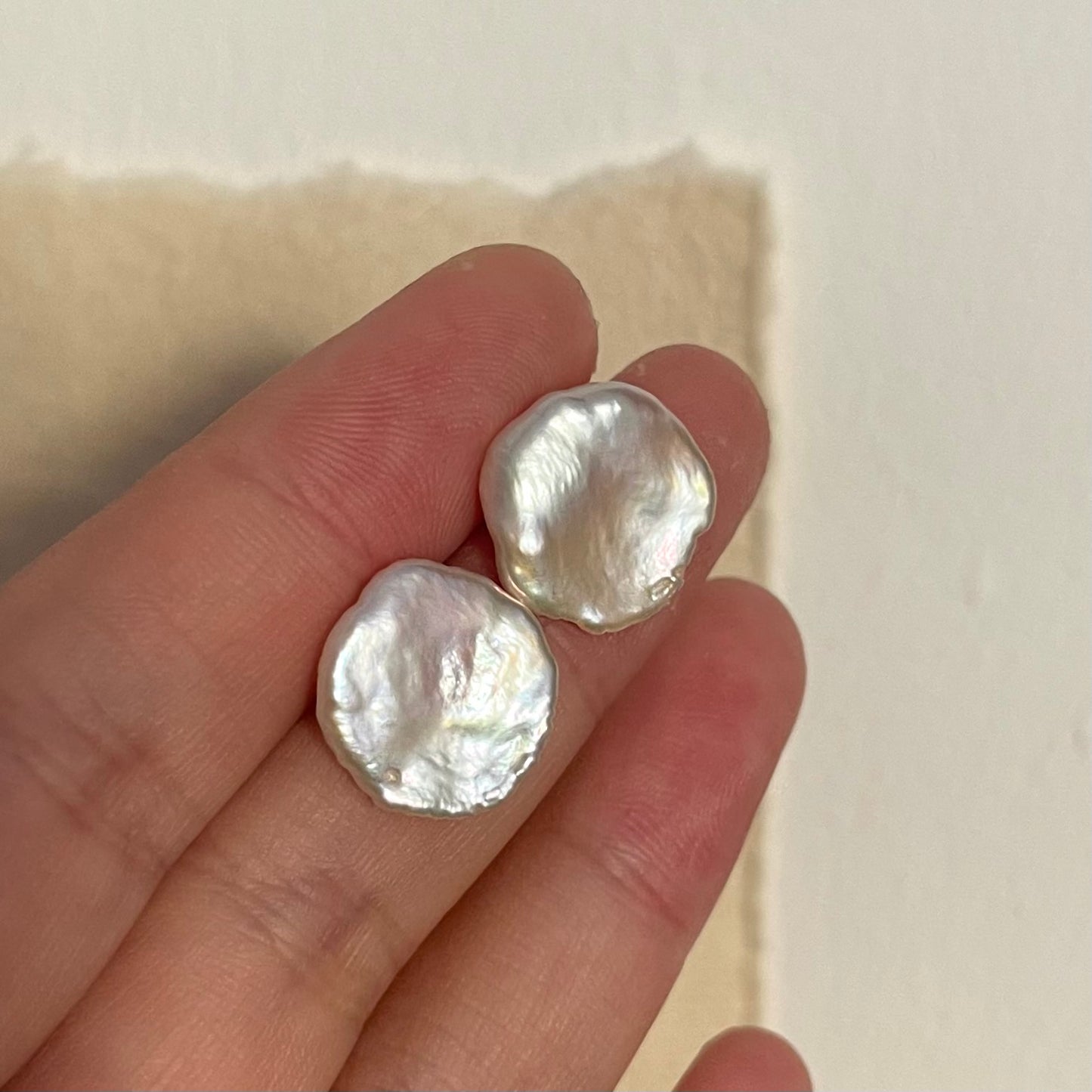 Orecchini Petali con il perno in argento925