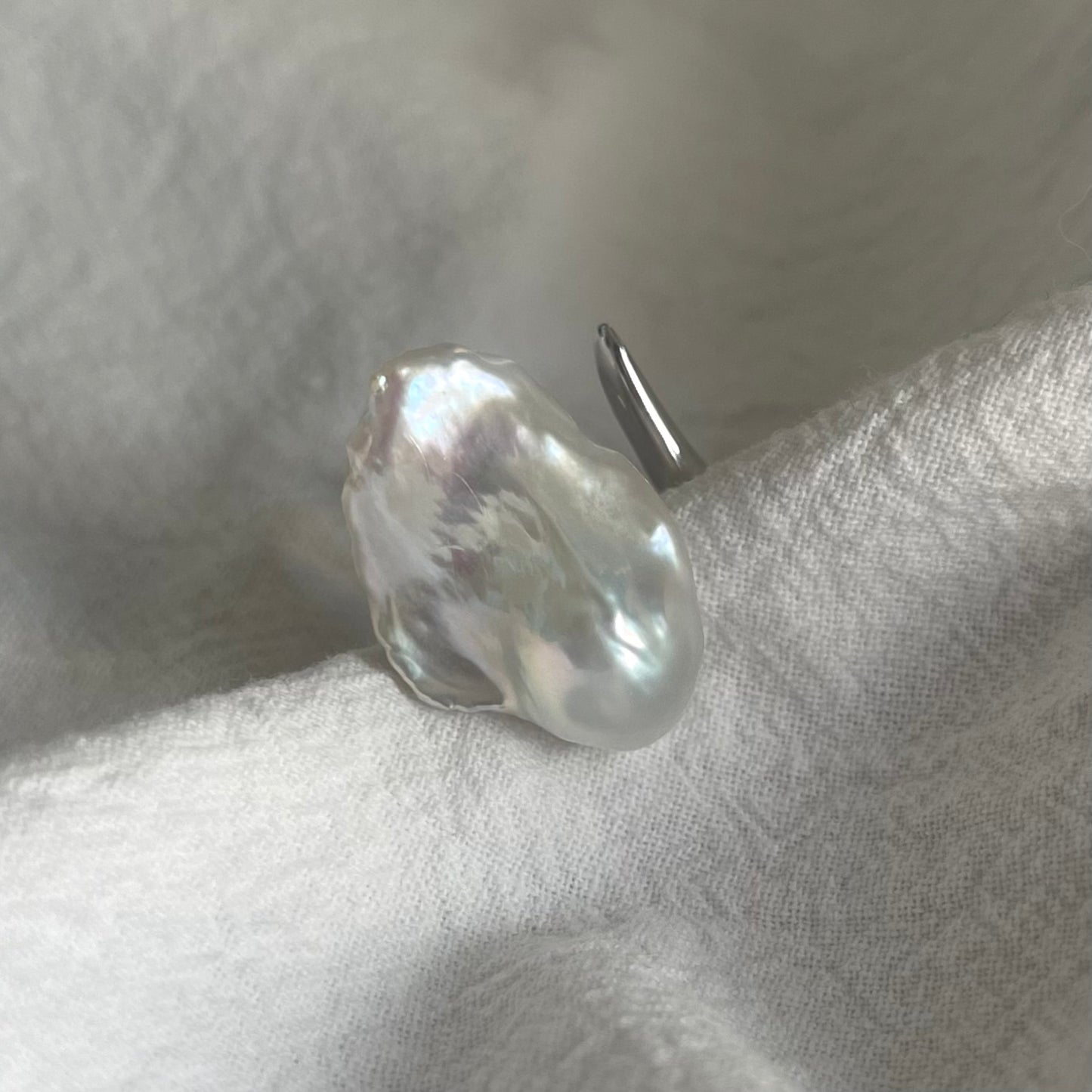 Anello The Tear