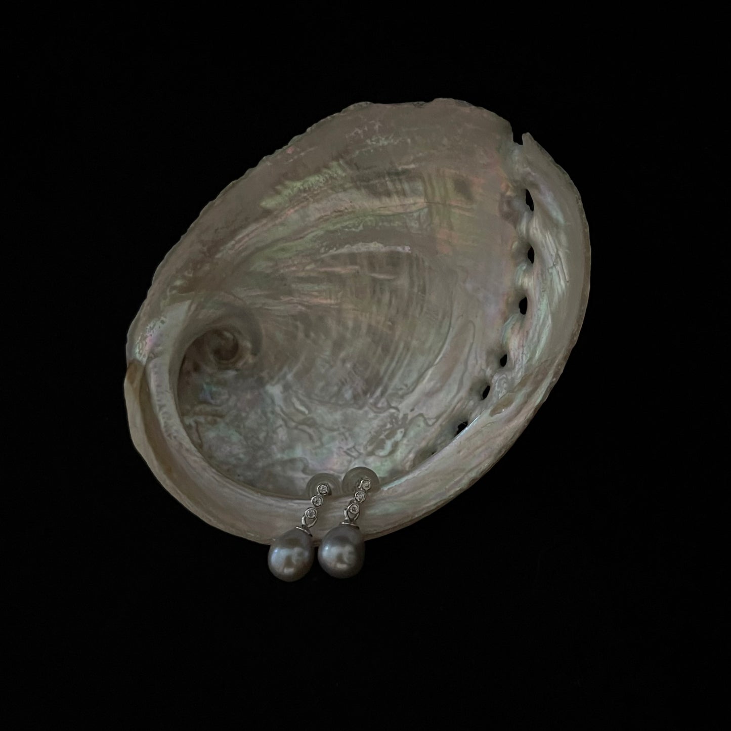 Orecchini Valentia con perle grigie