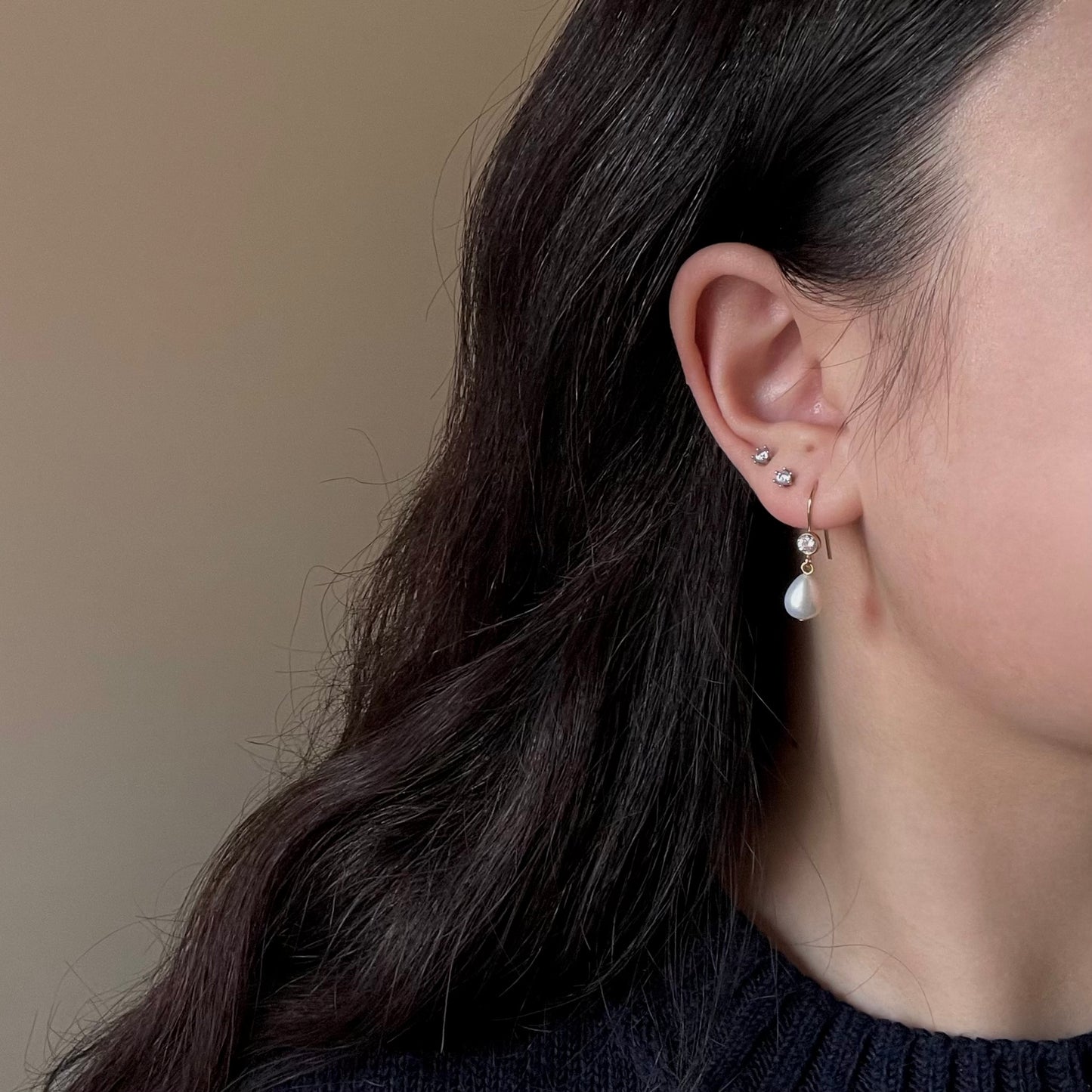 Orecchini Acqua Dream con zircone bianco e chiusura a monachella aperta