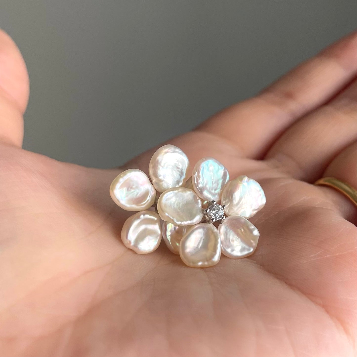 Orecchini Fiore con perle e zircone