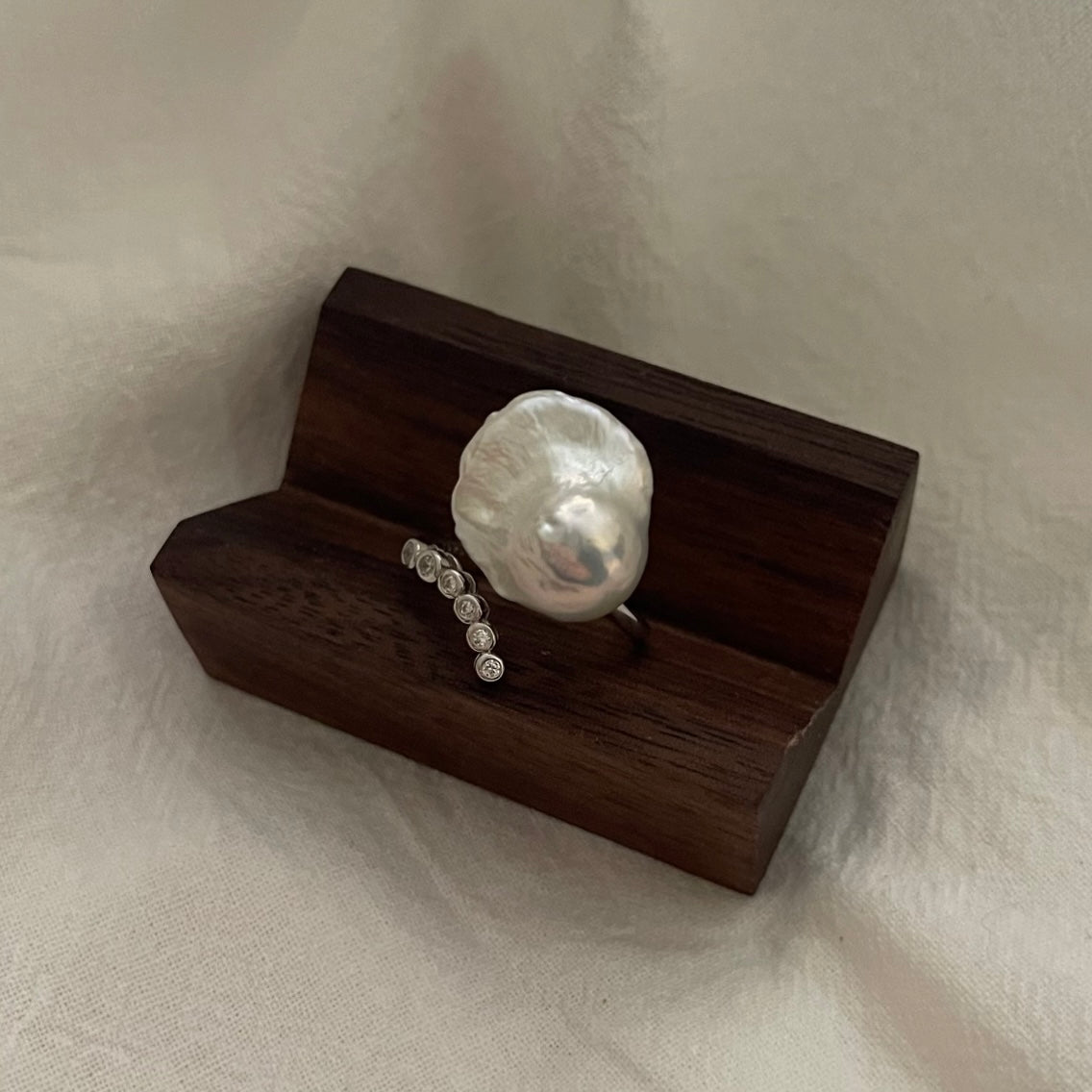 Anello The Tear