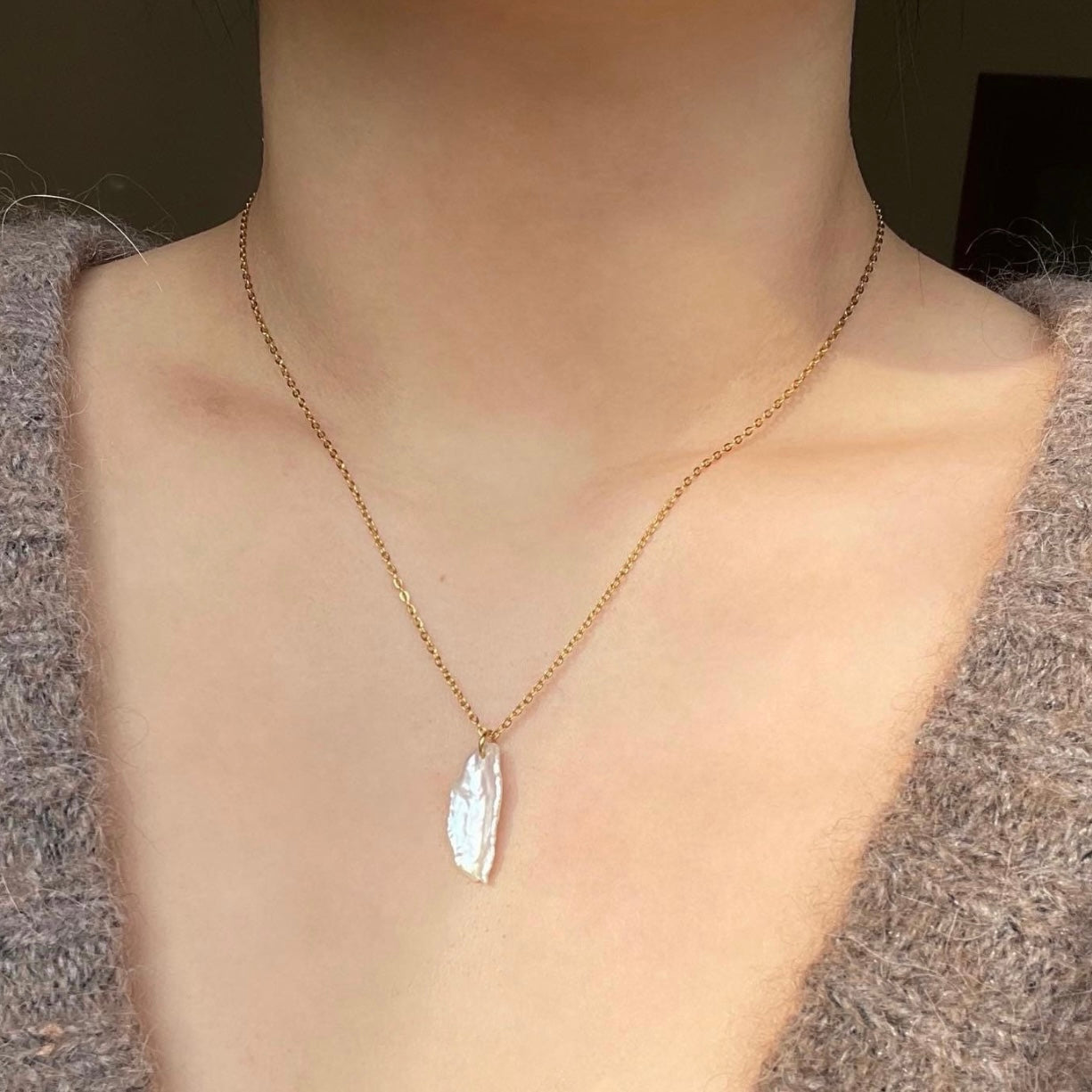 Collana ciondolo perla irregolare