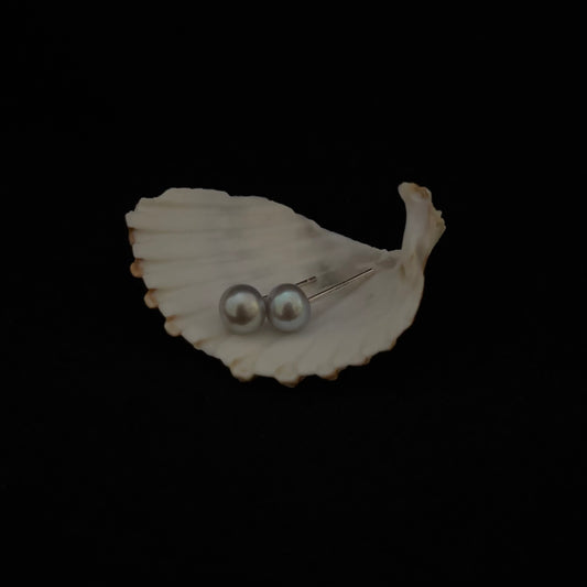 Orecchini mini perle grigie