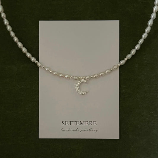 Collana perle con ciondolo Luna