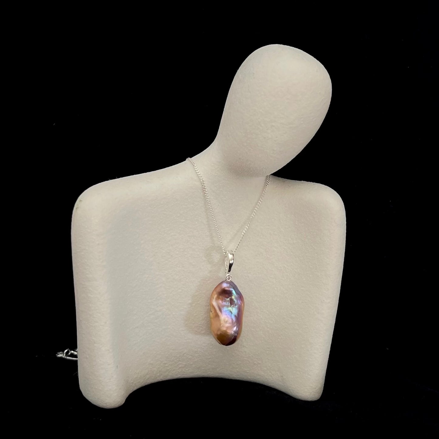 Collana The Tear of Mermaid con perla barocca naturale (18x12mm).