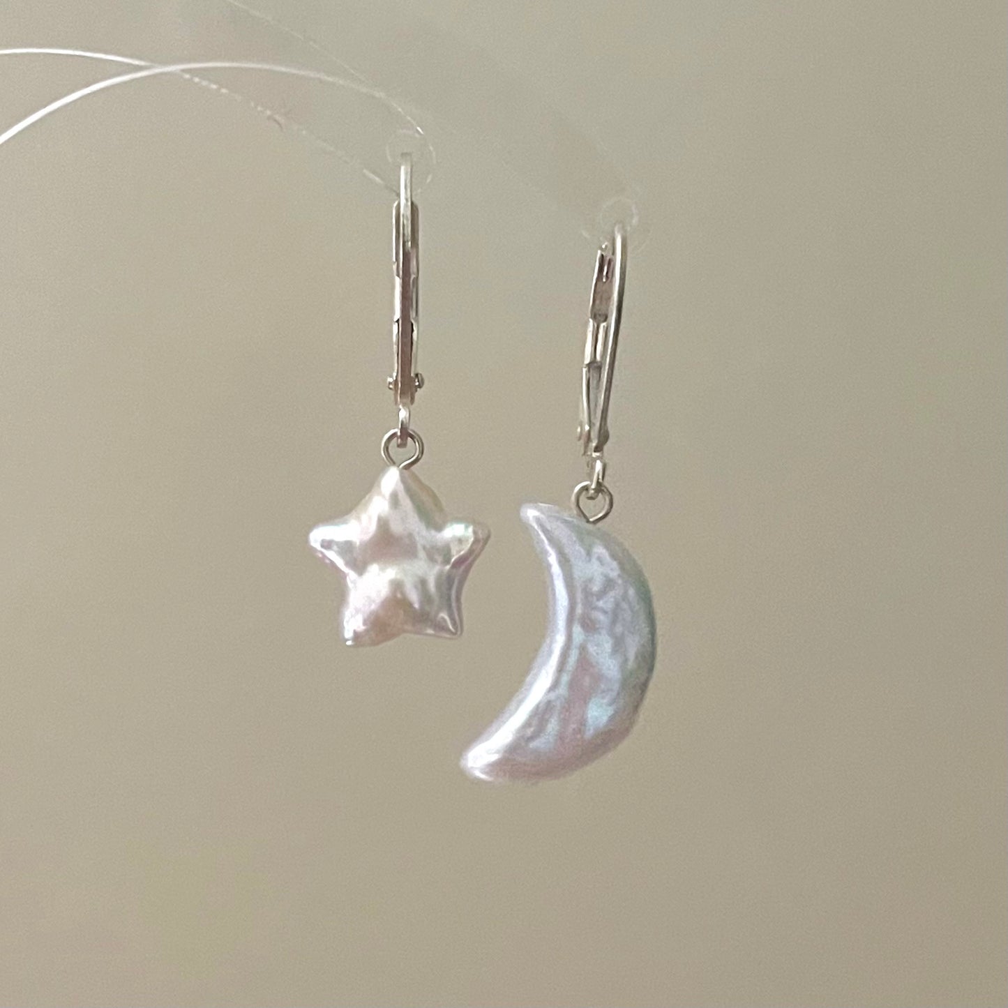 Orecchini irregolari con Stella e Luna