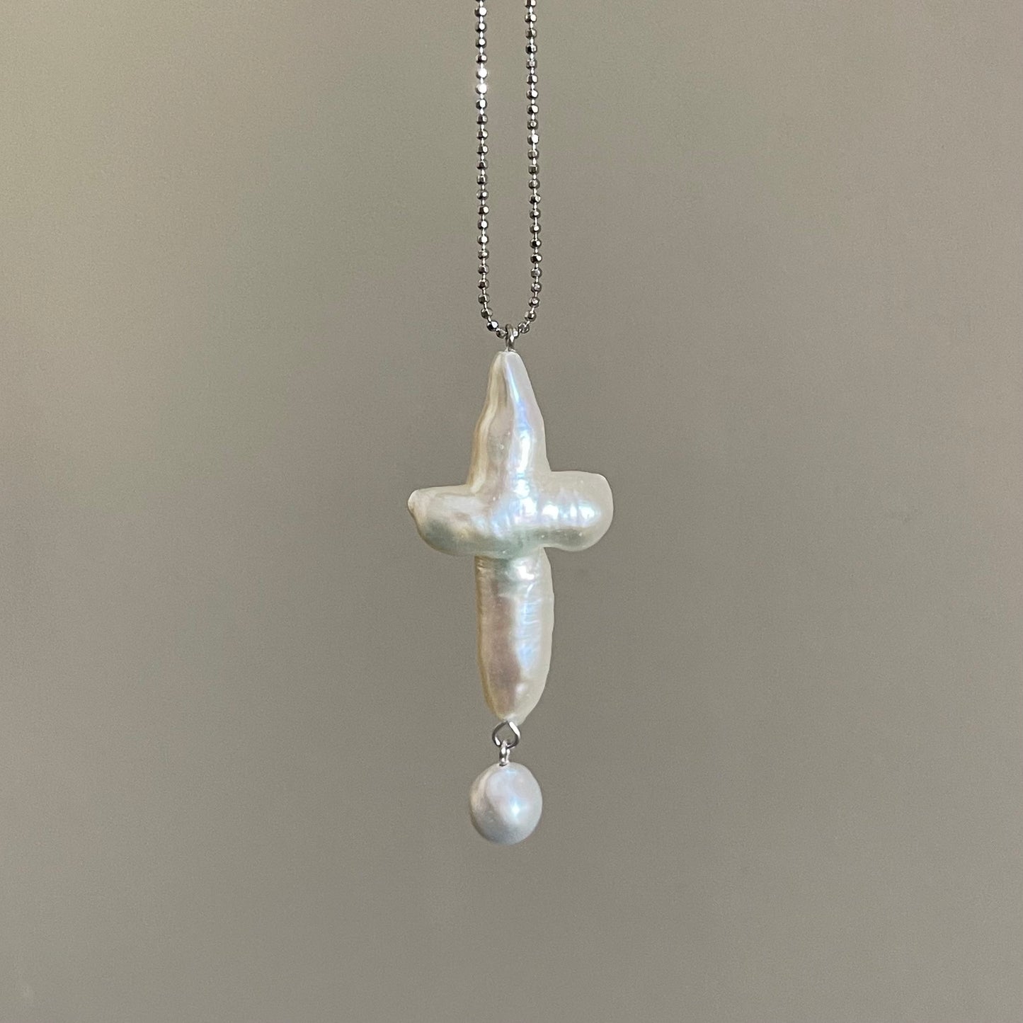 Collana con ciondolo croce