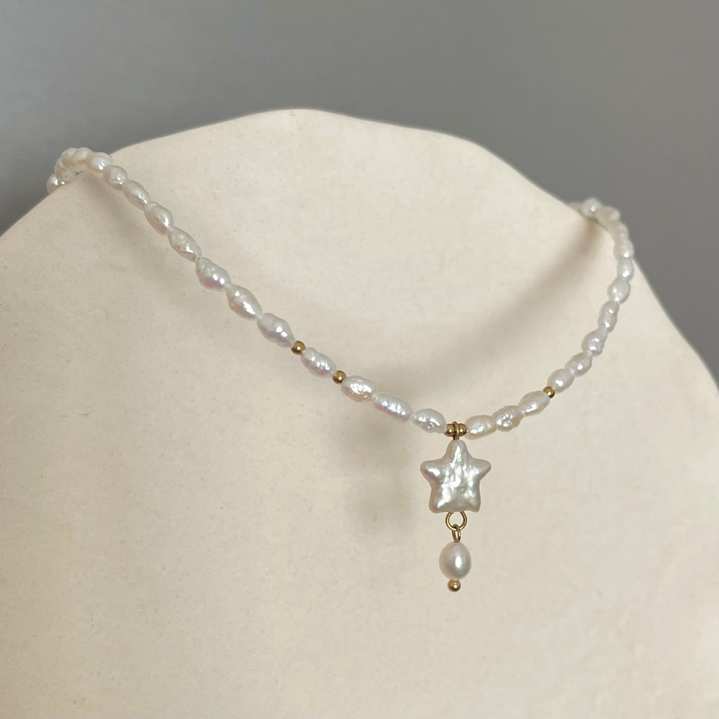 Girocollo perle con ciondolo Stella