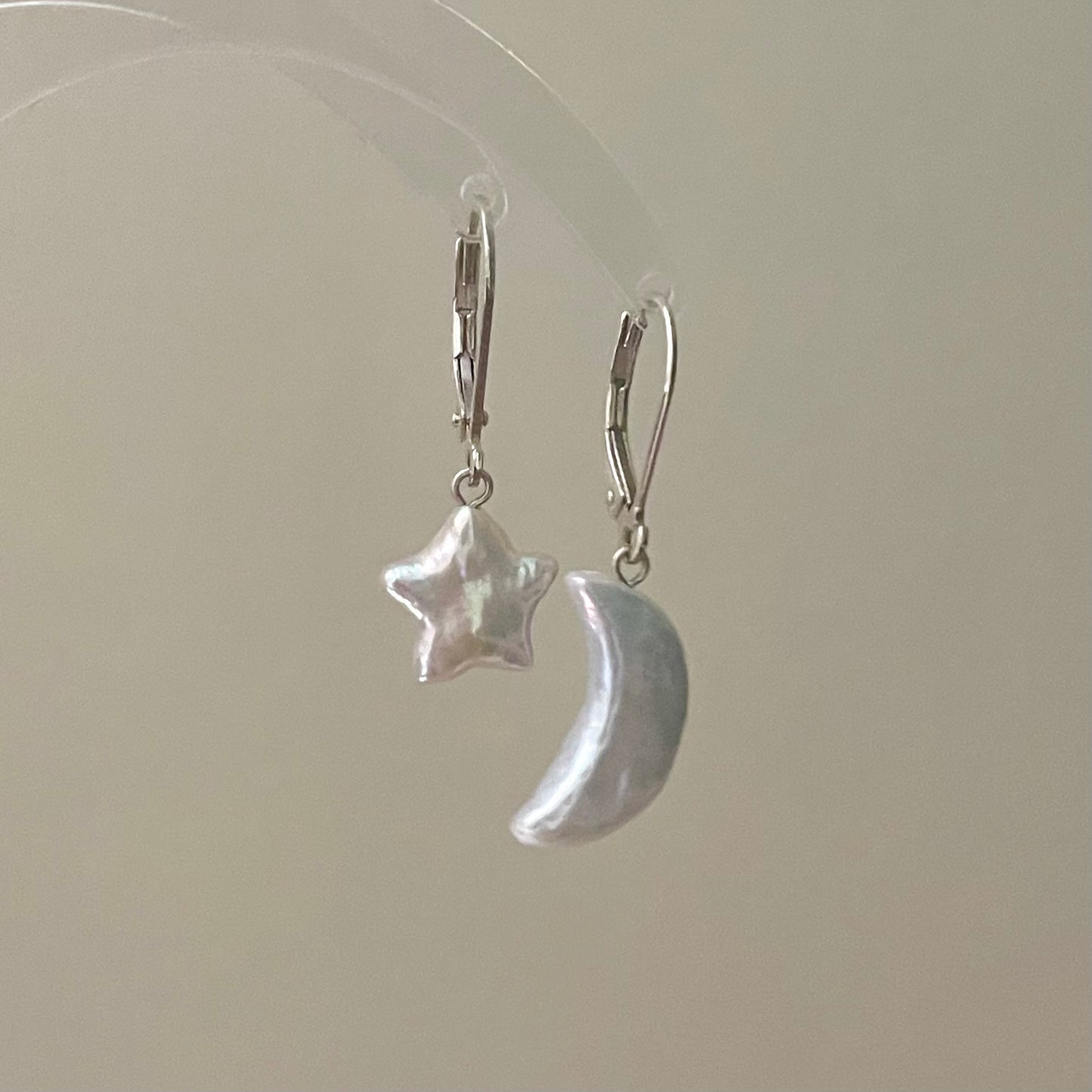 Orecchini irregolari con Stella e Luna