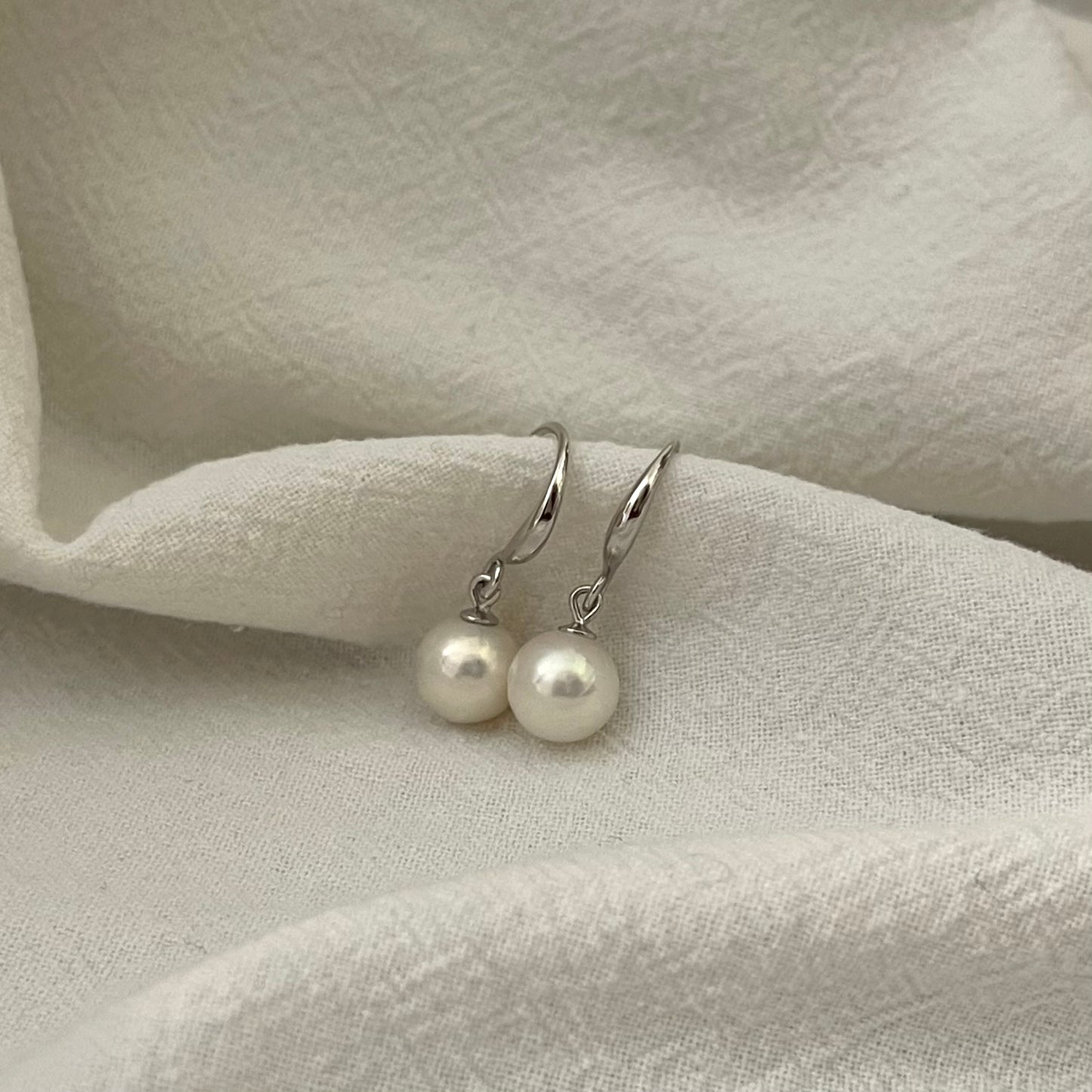 Orecchini perle 7-8mm con chiusura a monachella aperta