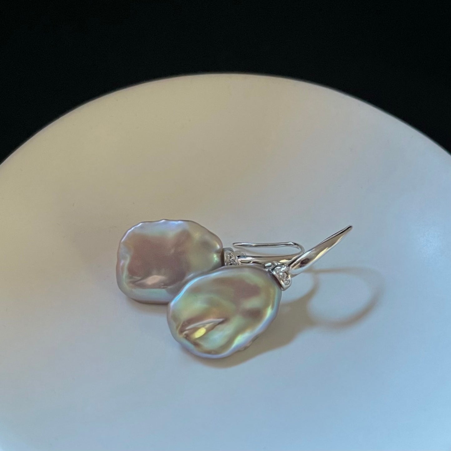 Orecchini Filomena con perle viola