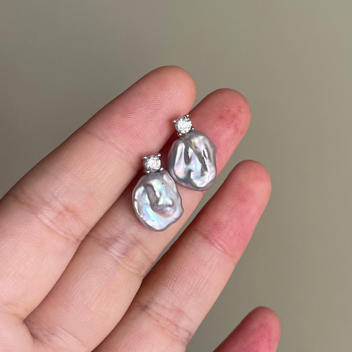 Orecchini perle barocche con zircone