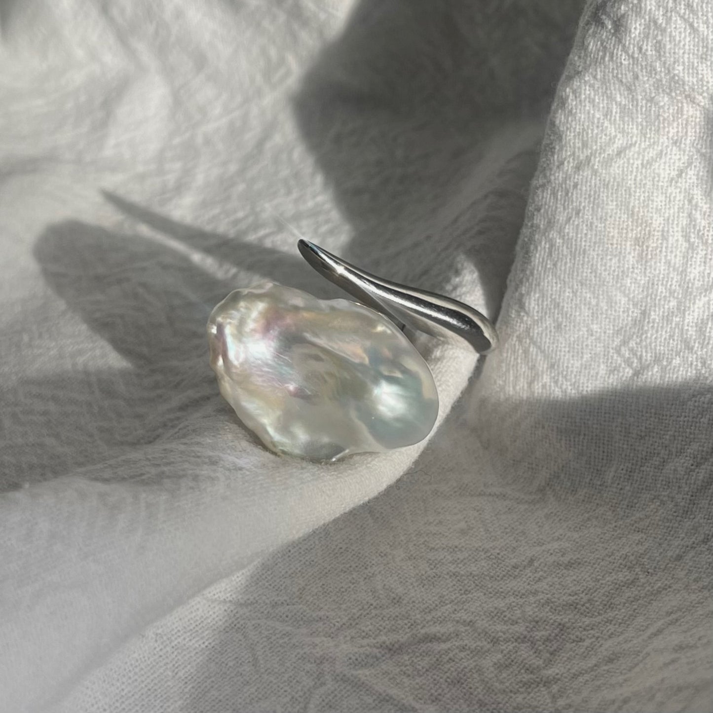 Anello The Tear