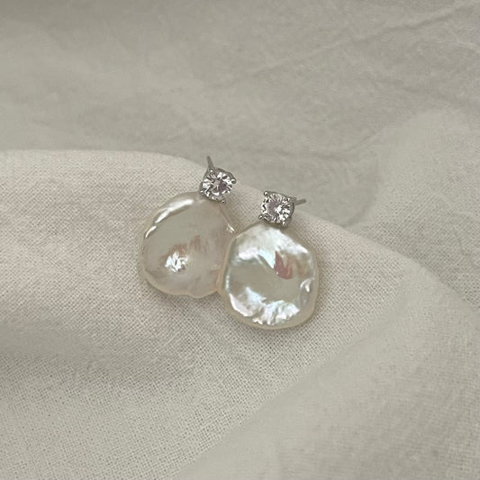 Orecchini Petali con zircone da 4mm