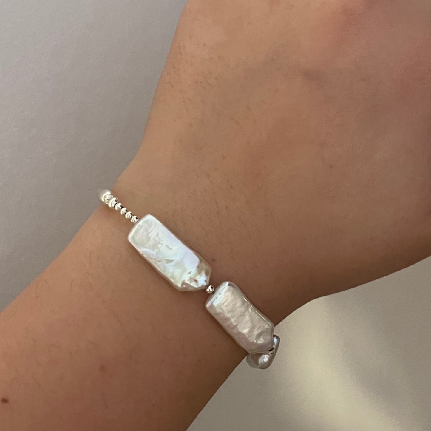 Braccialetto Amelia con le perle rettangolari