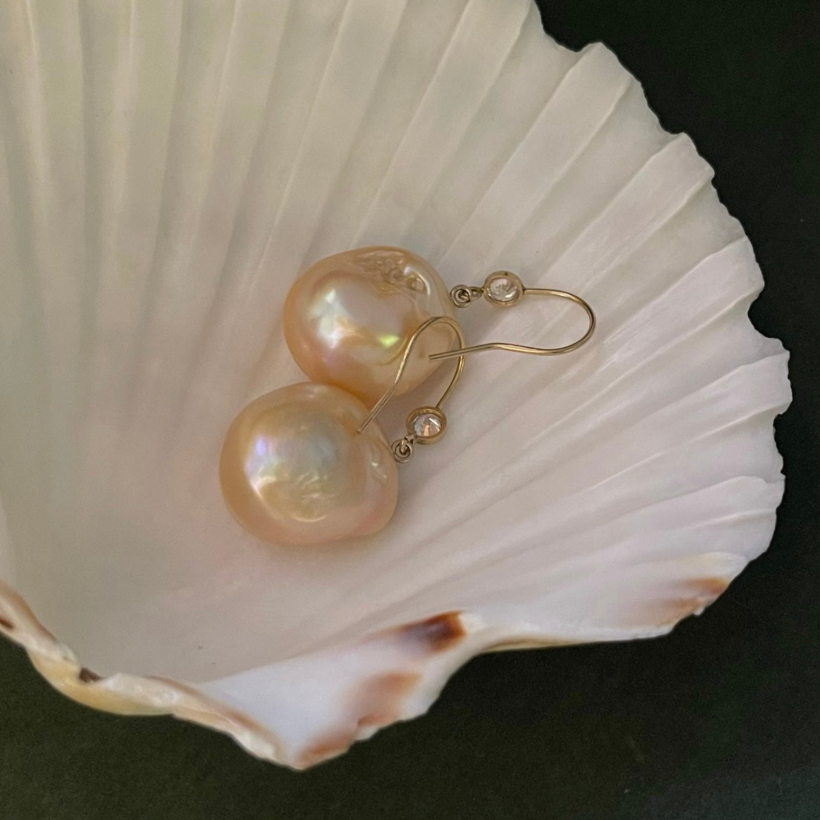 Orecchini Orange Dream a monachella aperta in 14k gold filled