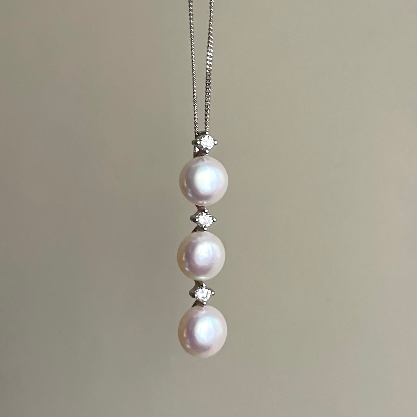 Collana Emilia