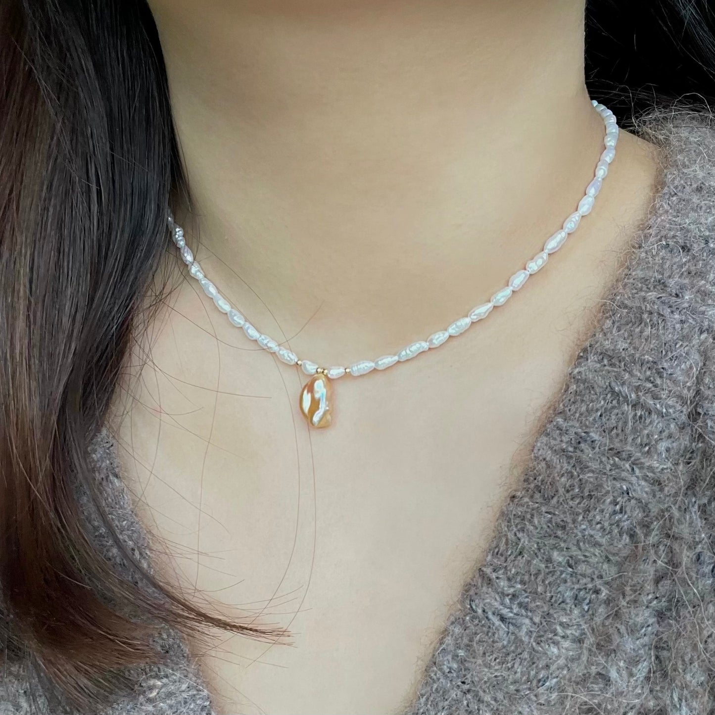 Collana con mini perla barocca rosa arancione
