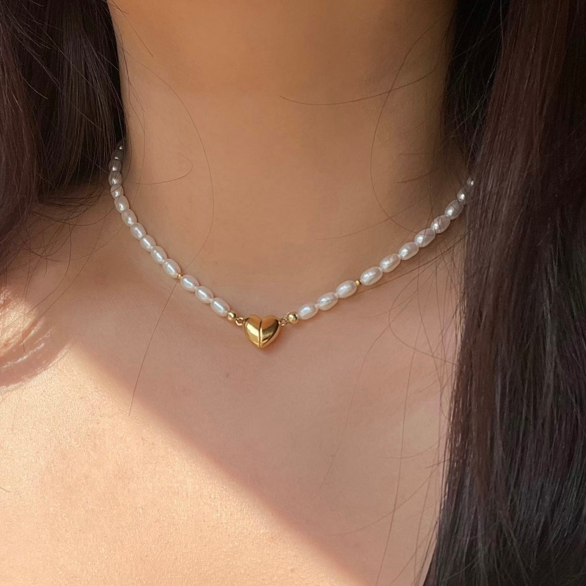 Collana con chiusura magnetica a cuore