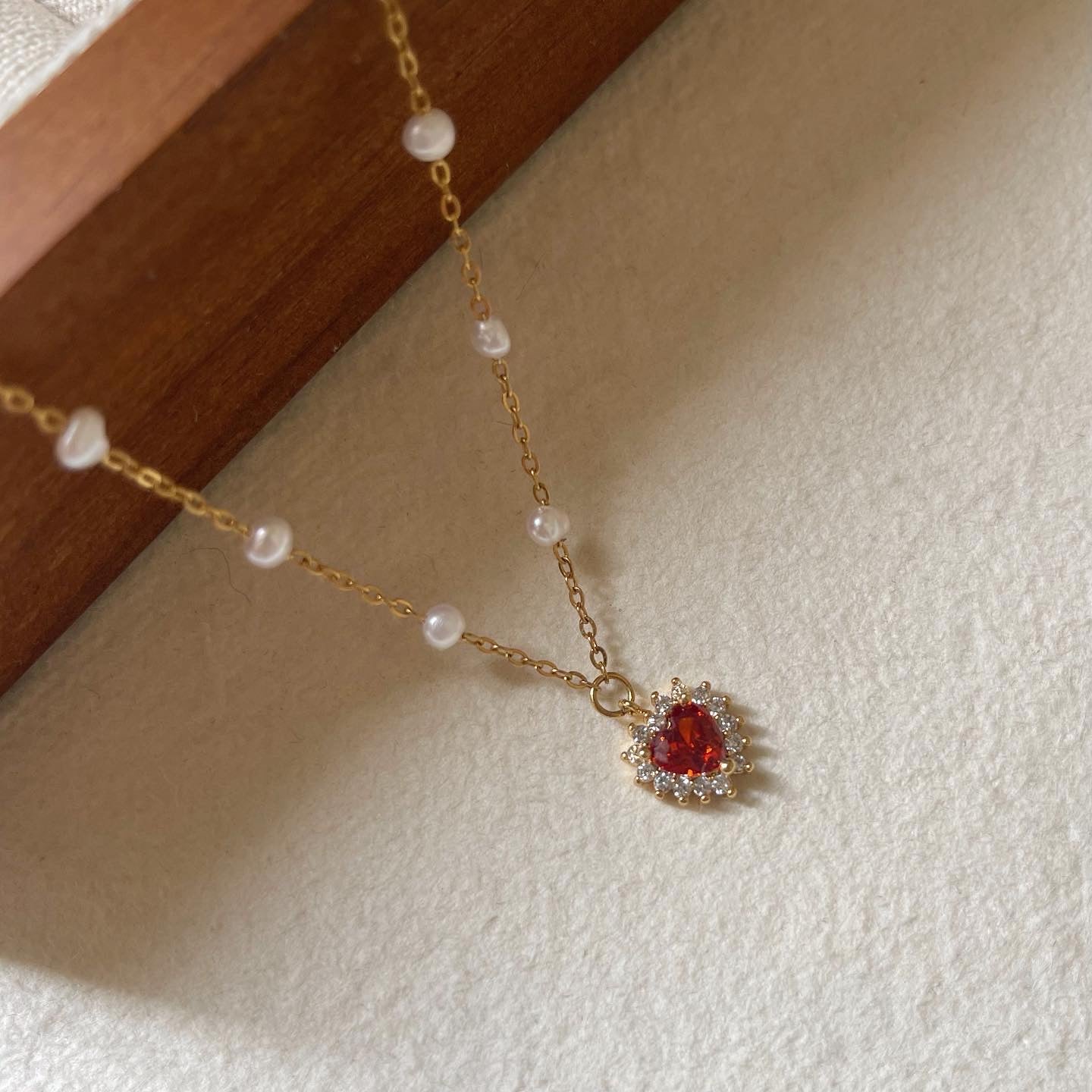 Choker ciondolo cuore