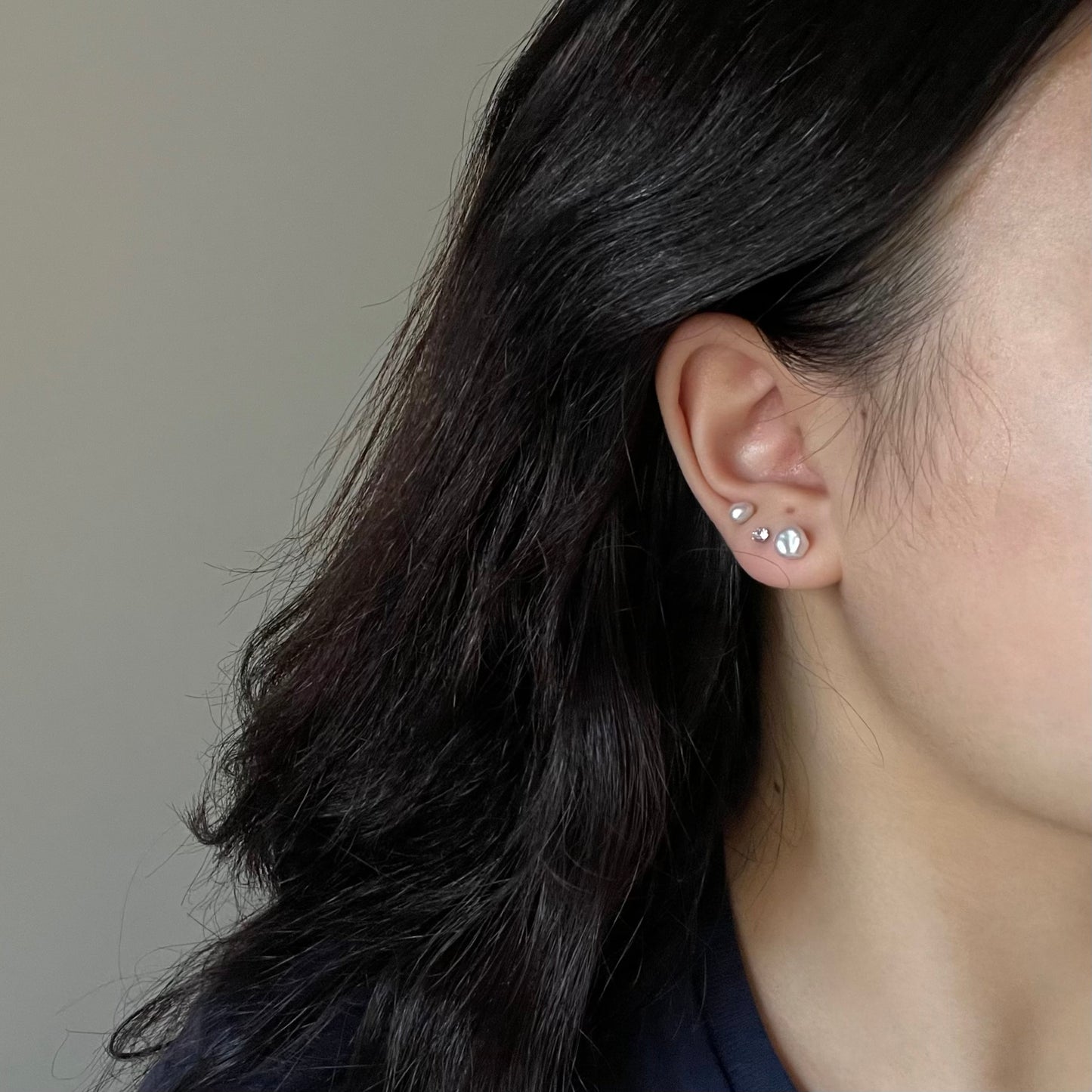 Everyday pearl earrings con chiusura a vite