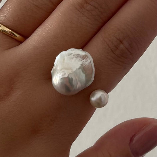 Anello The Tear con perla tonda