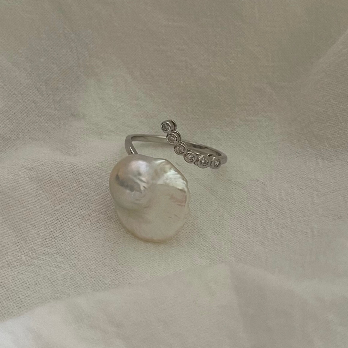 Anello The Tear