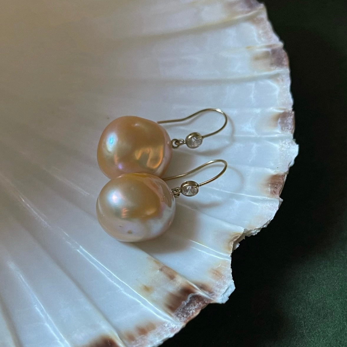 Orecchini Orange Dream a monachella aperta in 14k gold filled