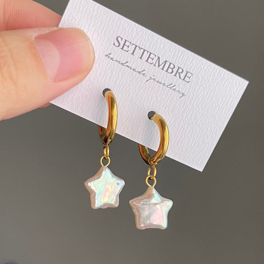 Orecchini Stelle con chiusura a monachella chiusa
