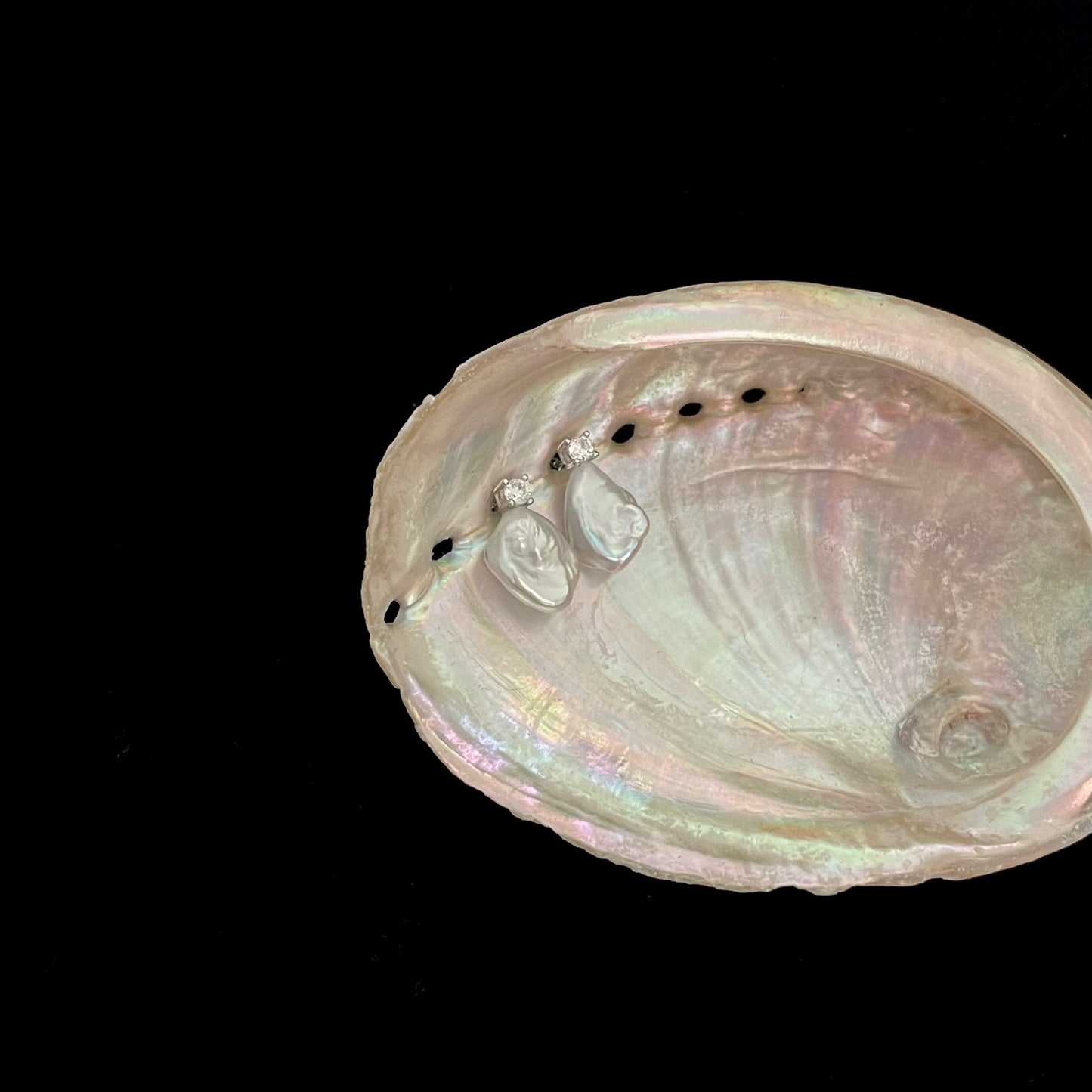 Orecchini con mini perle barocche