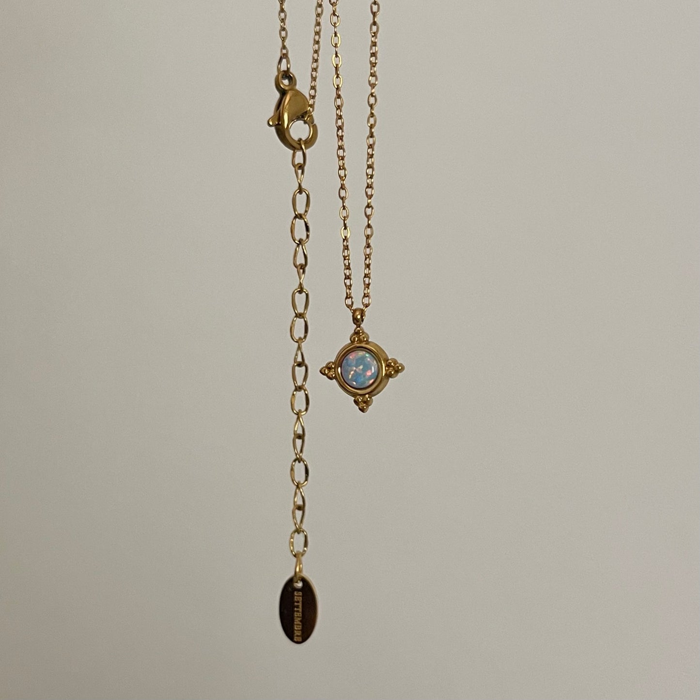 Collana con ciondolo Opalite