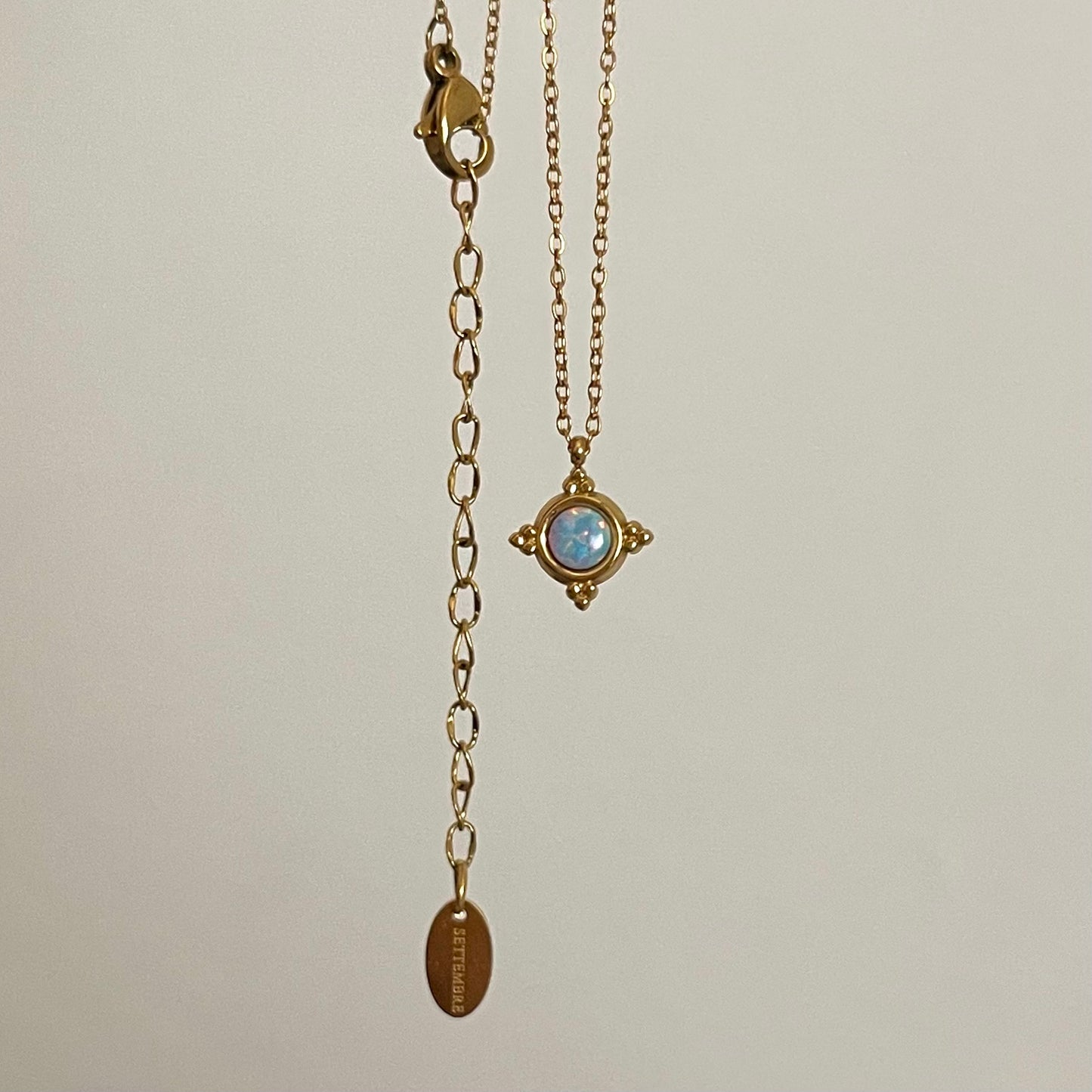 Collana con ciondolo Opalite